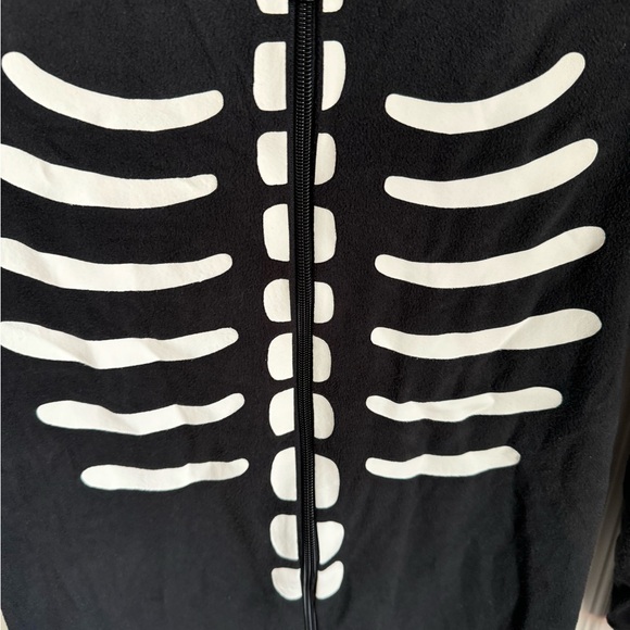 Large Boys / Kids Halloween Skeleton Onesie - Picture 3 of 4